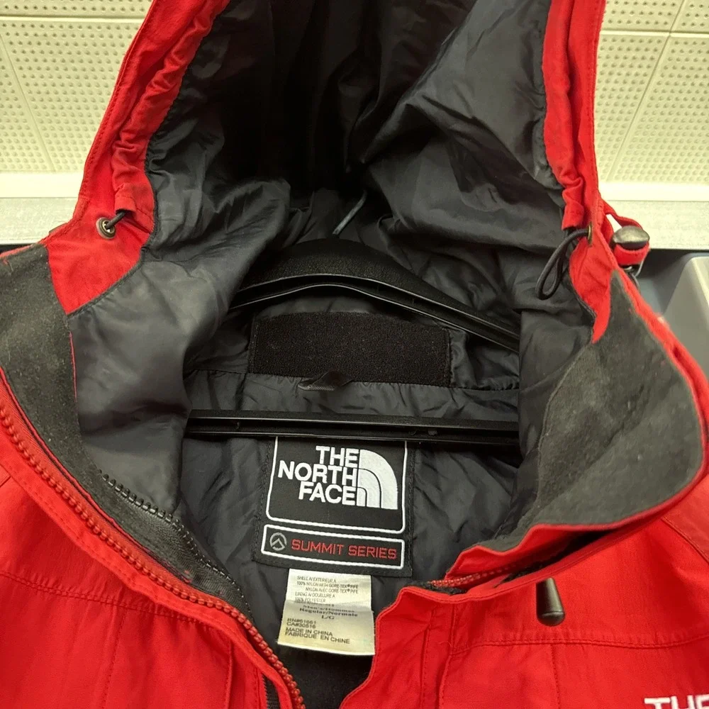The North Face Summit Series Gore-Tex XCR Jacket Mens L Red Hooded Shell Coat